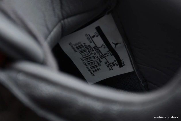 80% Off Sale Jordan Grey x Air 930155-003 4 Cool KAWS 0627